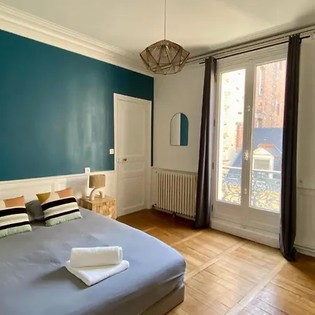 Spacieux Pour 10 Personnes Au Coeur De Rennes Exterior photo