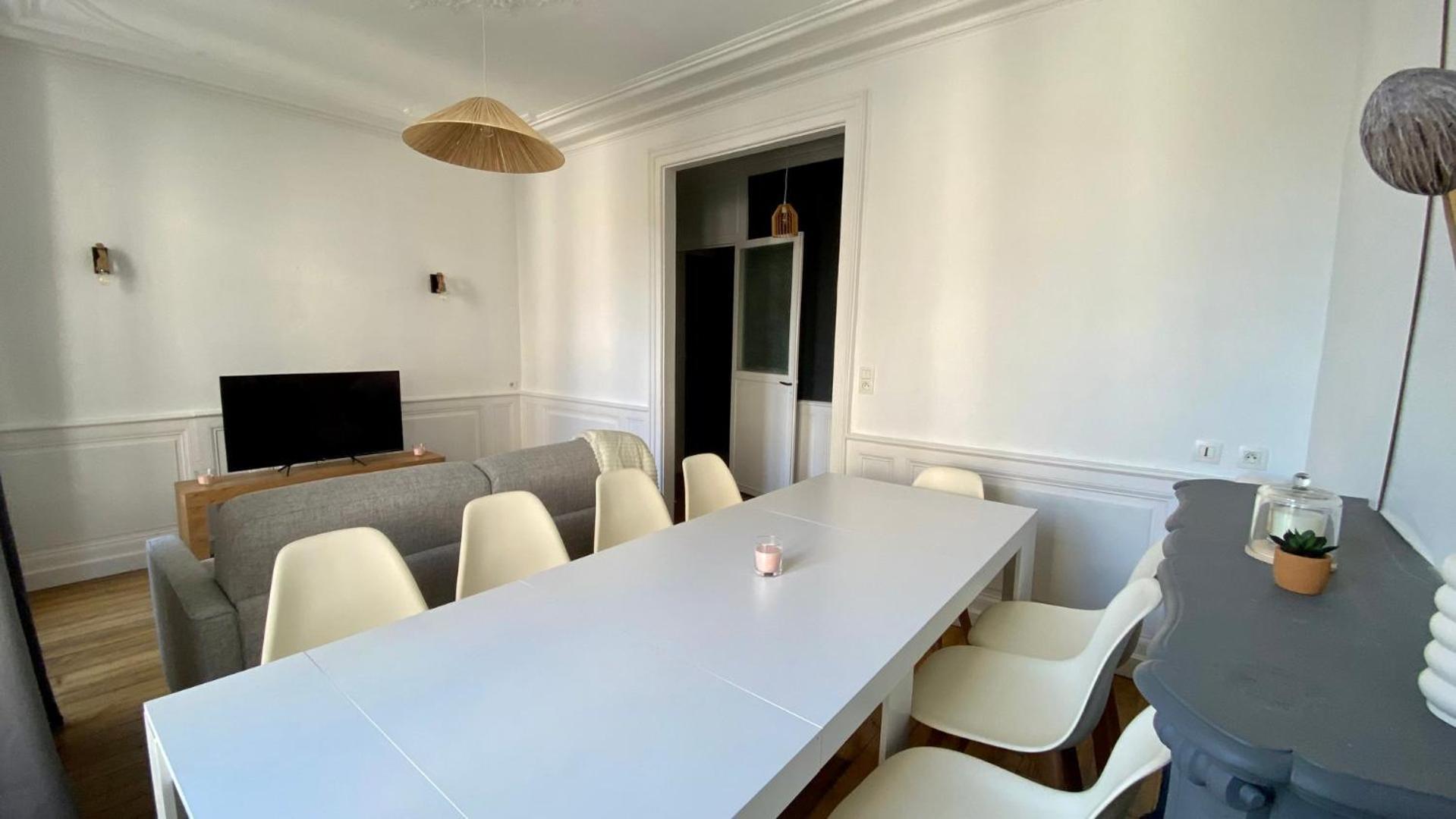 Apartment Spacieux Pour 10 Personnes Au Coeur De Rennes