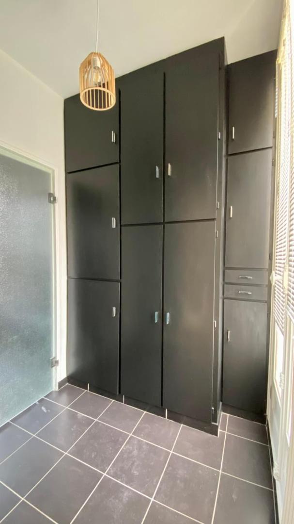 Spacieux Pour 10 Personnes Au Coeur De Apartment Rennes