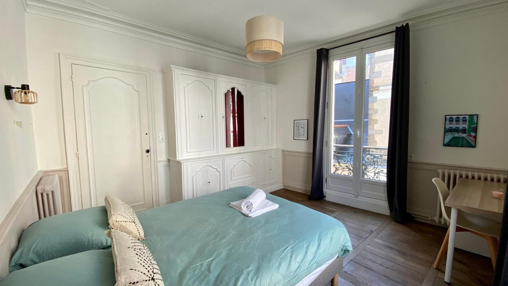 Apartment Spacieux Pour 10 Personnes Au Coeur De Rennes