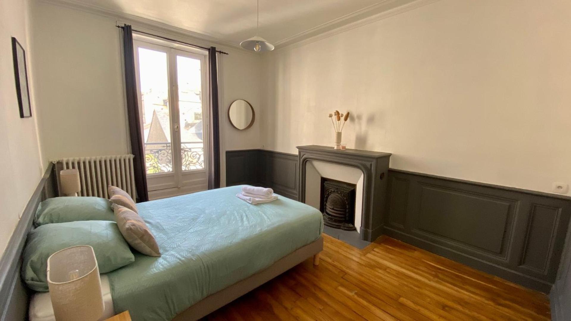 Spacieux Pour 10 Personnes Au Coeur De Rennes